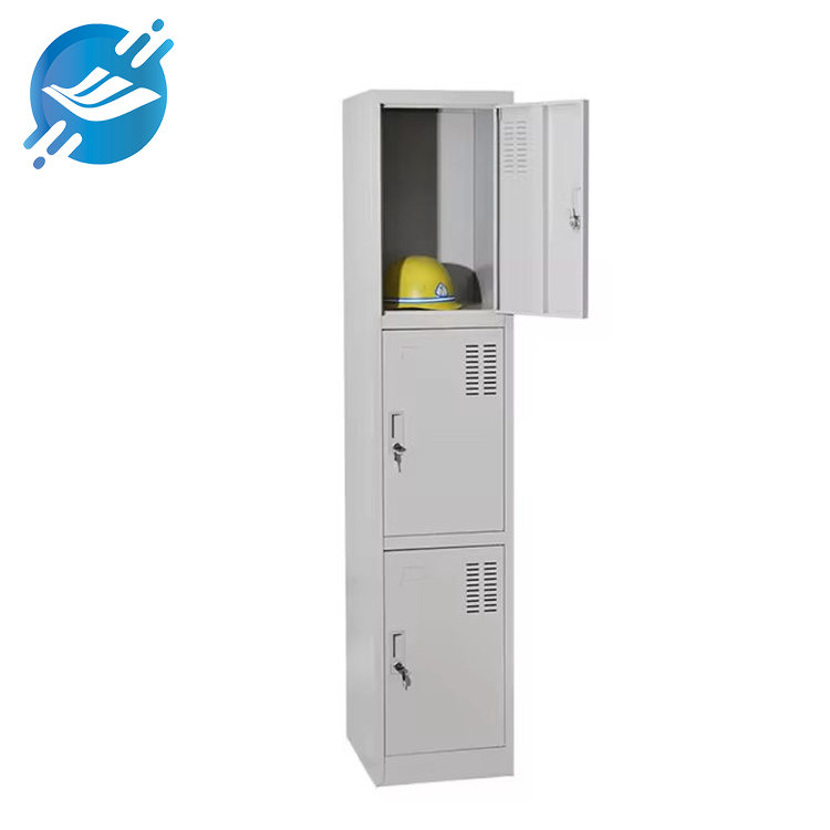 3-doars metalen kast 1